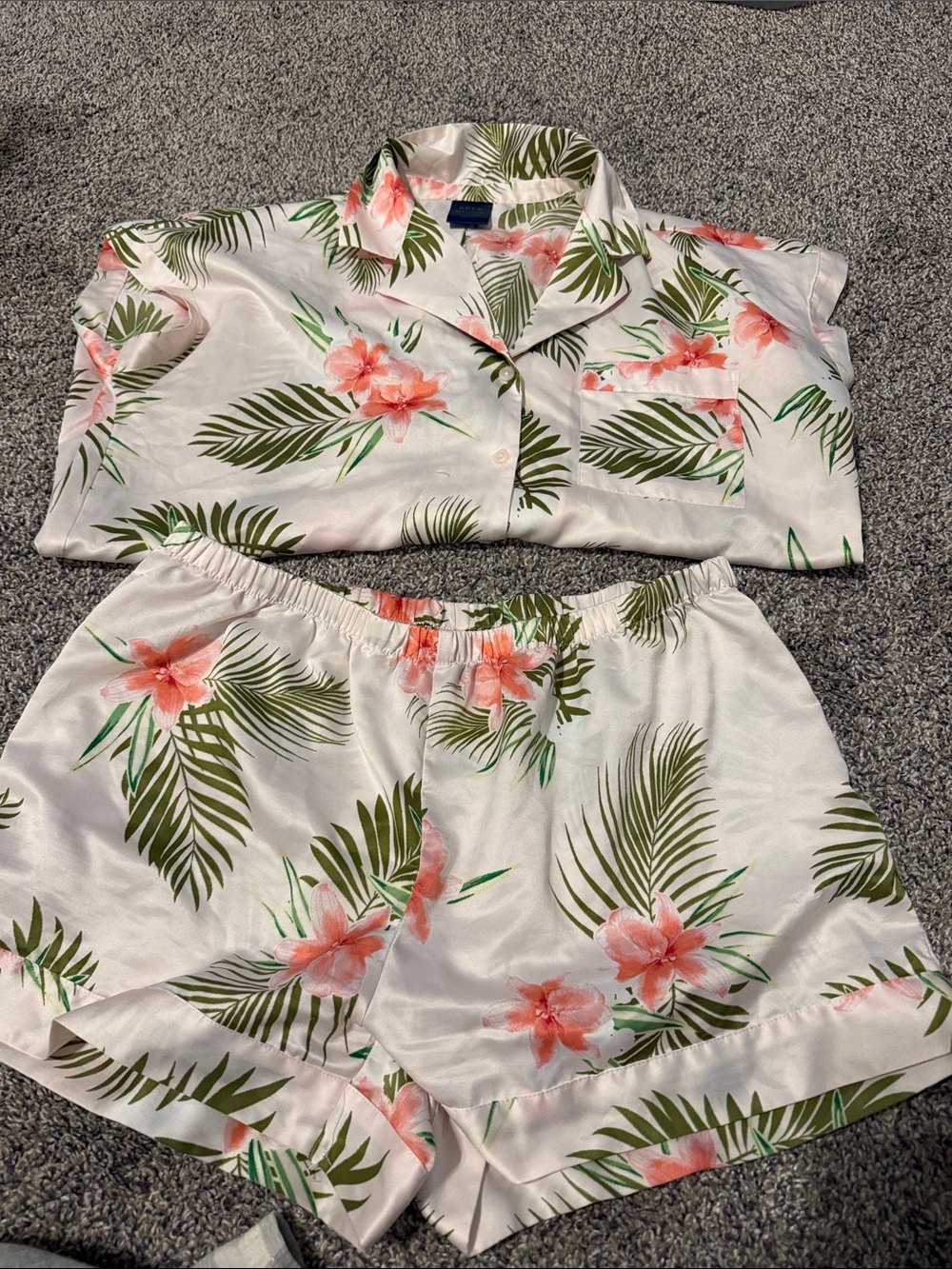 Apt 9 sleep set shorts with button up